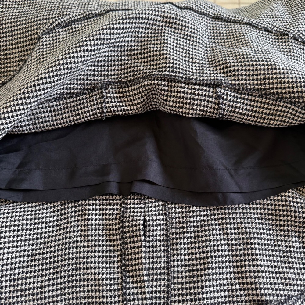 CARLISLE Houndstooth Ruffle Hem Pencil Skirt Wool Silk Blend Black White Size 8 - Picture 8 of 9